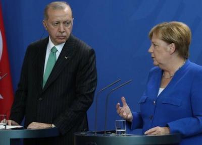اردوغان و مرکل درباره موضوعات منطقه ای تبادل نظر کردند